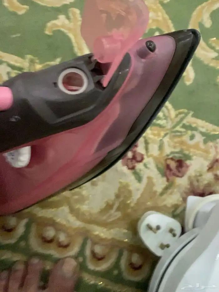 مكواة ملابس شبه جديدة استخدام قليل 3