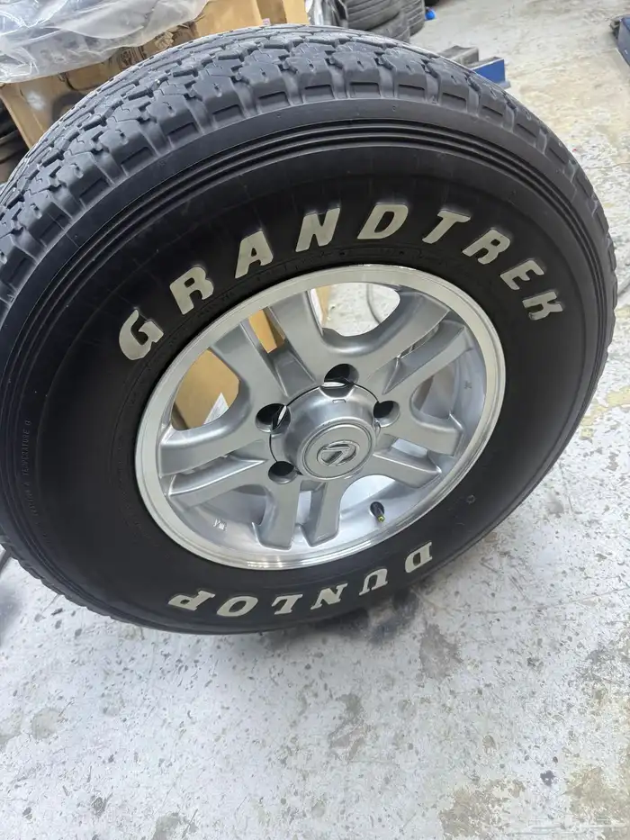 جنوط لكزيز الحميد مع كفرات دنلوب عدد 4 1