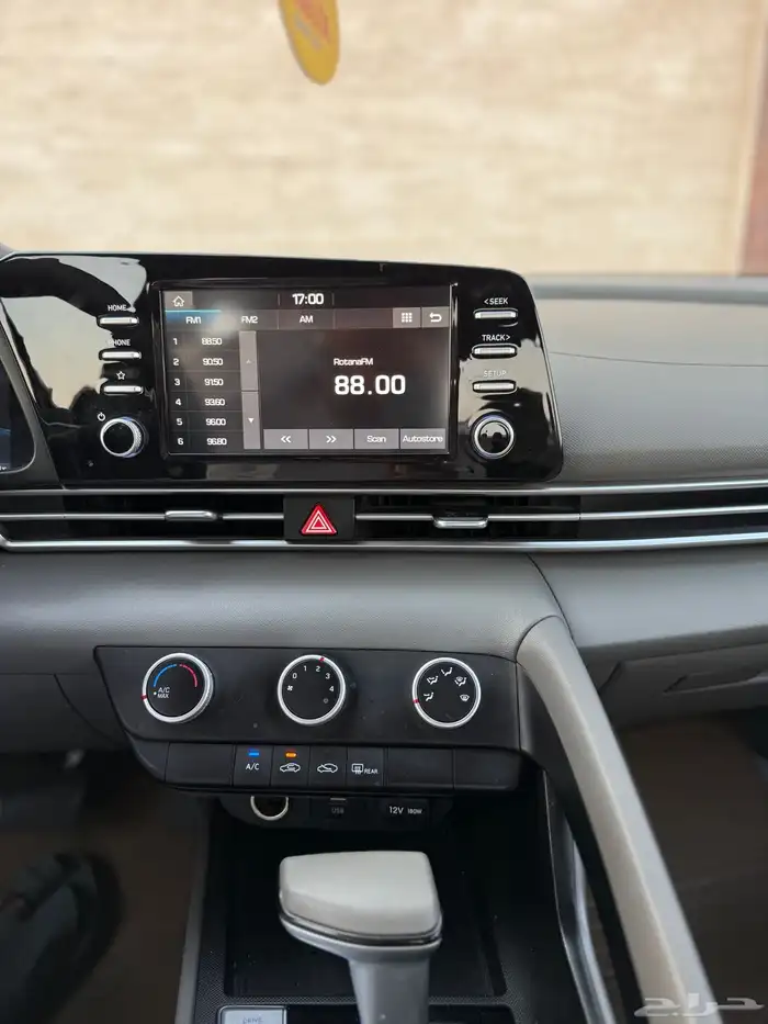 للبيع هيونداي النترا موديل 2023 سمارت مكينه 2.0 26