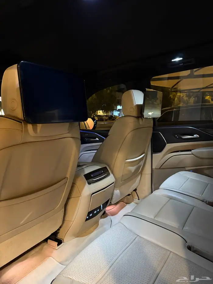 كدلك اسكاليد 2021 نظيف جدا ممشى قليل 17