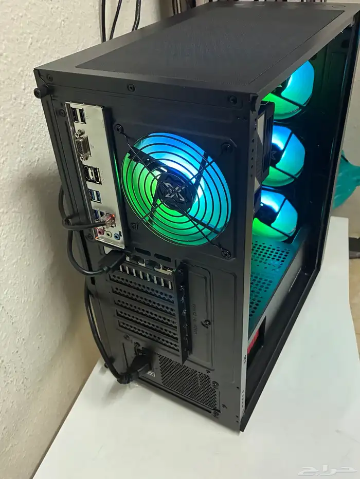 بي سي pc قيمنج وتصاميم هندسية شبه جديد جيل رابع عشر i5 4