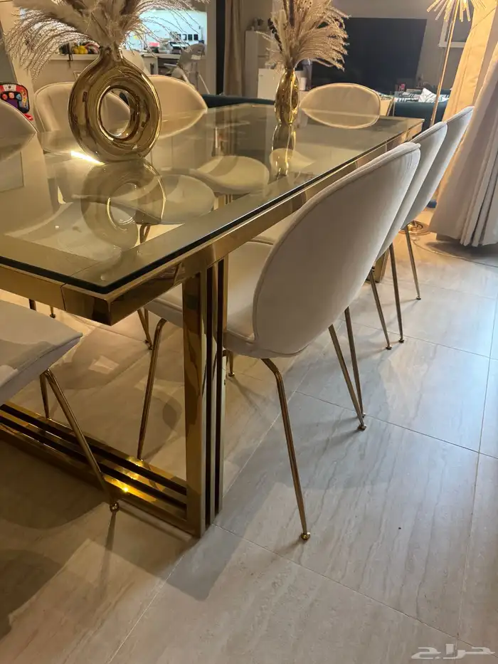 طاولة سفرة مع 8 كراسي 3