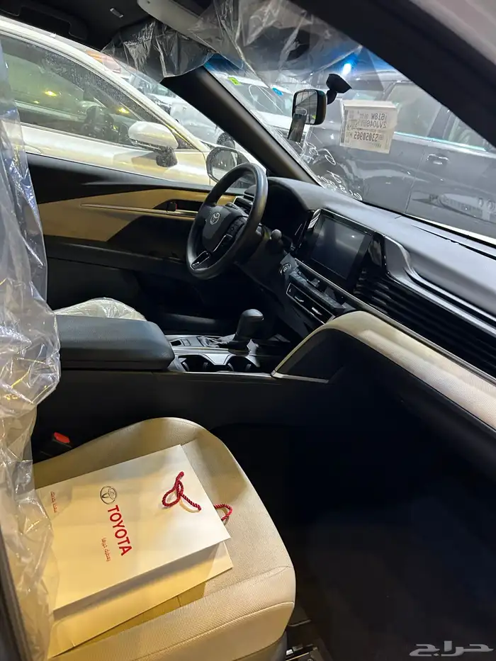 كامري 2025 E استاندر سعودي ابيض اسود تيتانيوم كحلي 41