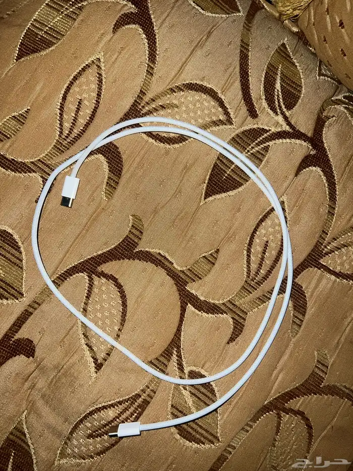 شاحن ايفون 16 برو ماكس حق الجوال اصلي 0