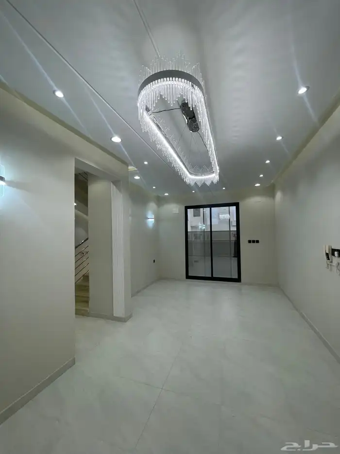 شقه علويه بإطلاله رائعه بدرج دخلى من الشقه للسطح 520 الف 8