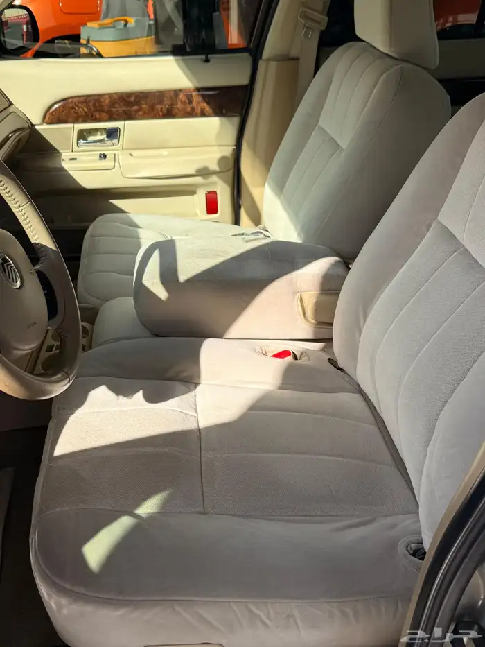 جراند ماركيز فورد 2010 14