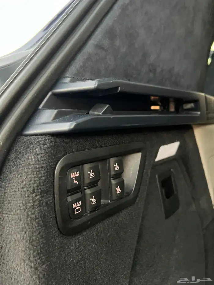 بي ام X7 V8 2020 37