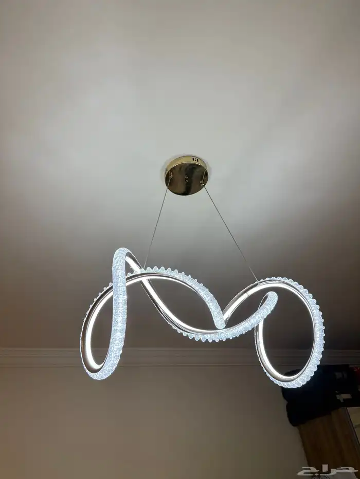 ثريات موديرن تعتبر جديدة تشتغل بثلاث إضاءات أبيض وأصفر وشمس 0