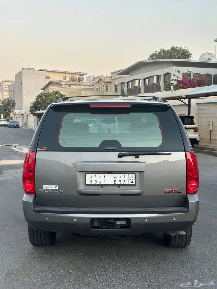 للبيع GMC يوكن 2008 فل كامل SLT نظيف جدا 7