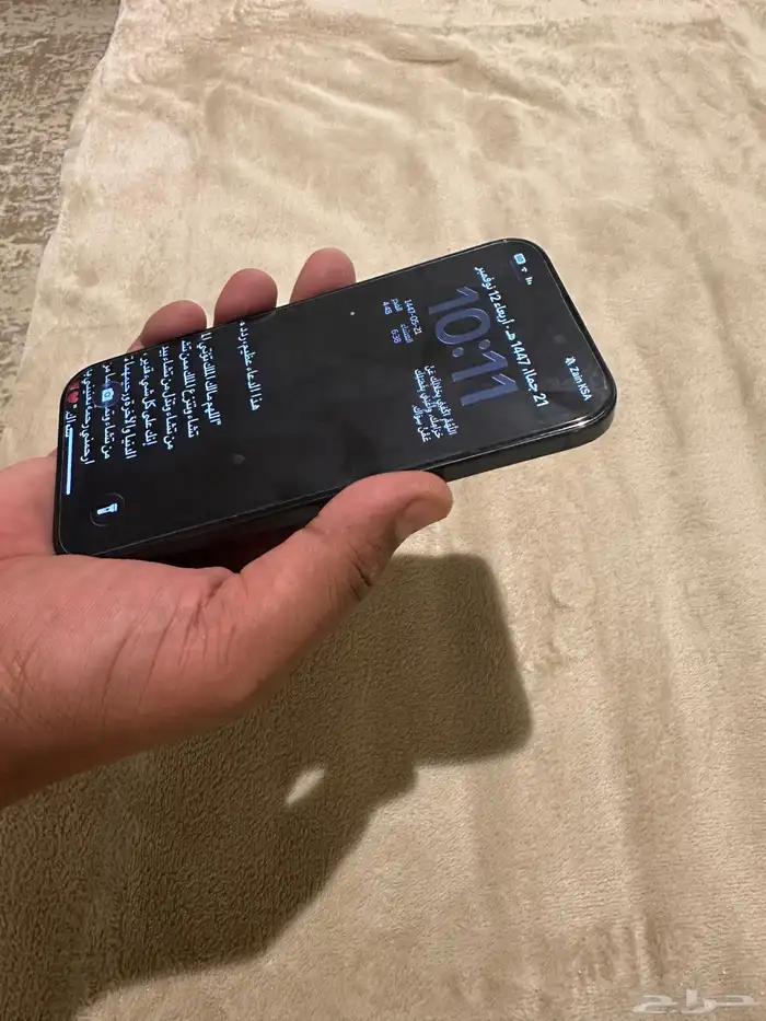ايفون 15 برو نظيف بكرتونه بيعه مستعجله 7