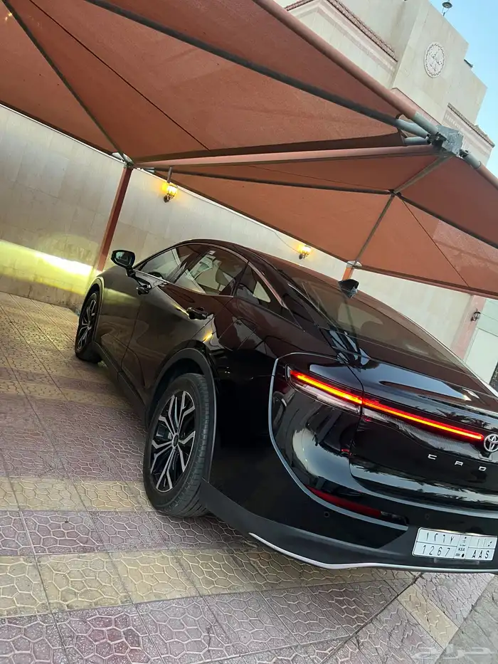 تويوتا كراون 2023 بريميوم 4