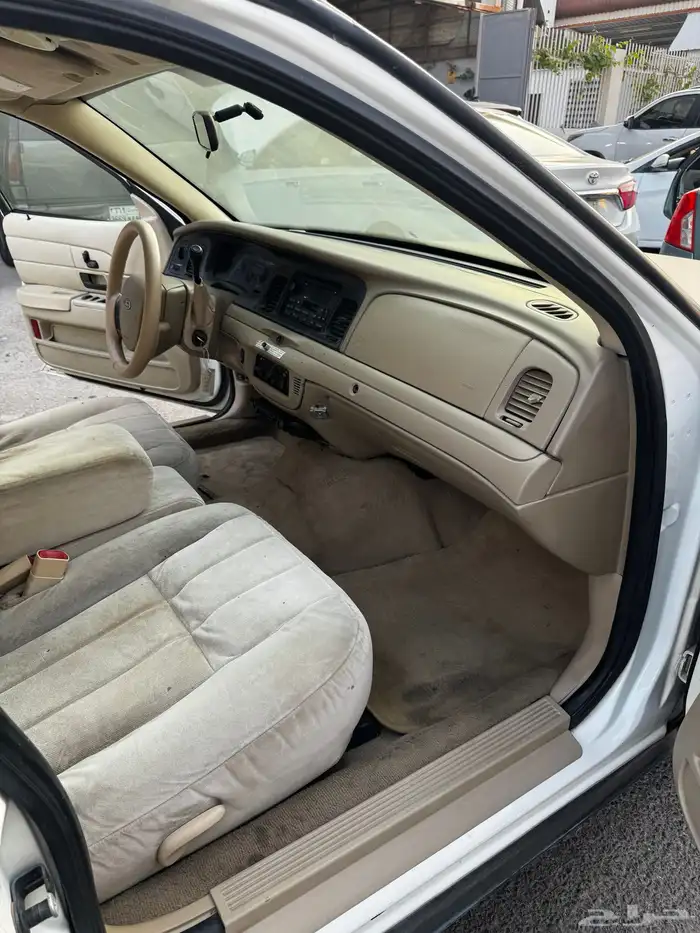 فورد حكومي 2010 عرض لمدة ثلاث أيام ب15000 12