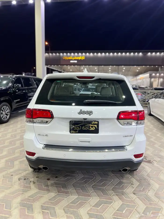 جيب شروكي 2021 فل كامل ماشي 75 الف قمه بالنظافه 4