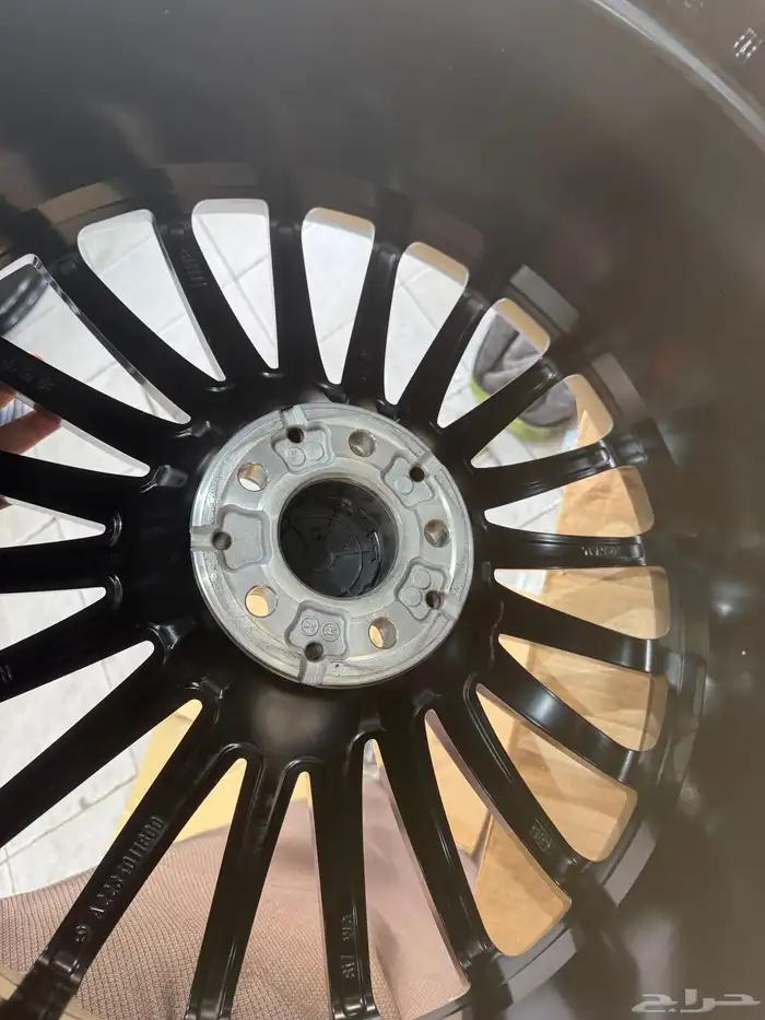 جنوط مرسدس الجوهره مقاس 21 اصلي وكاله منزله من موتر نضيف 22