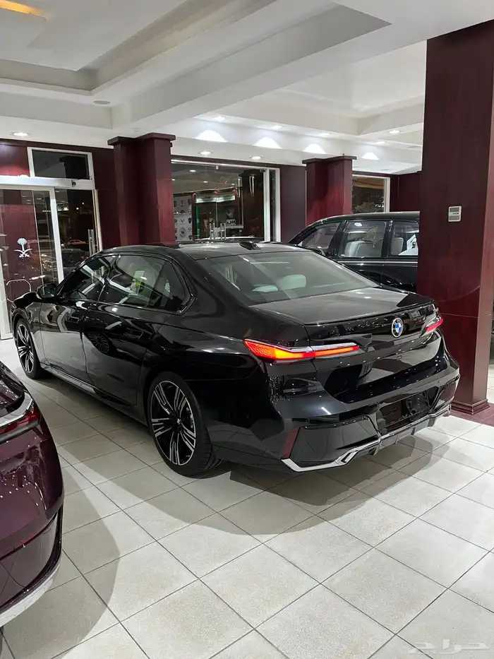 بي إم دبليو 735i 2026 3