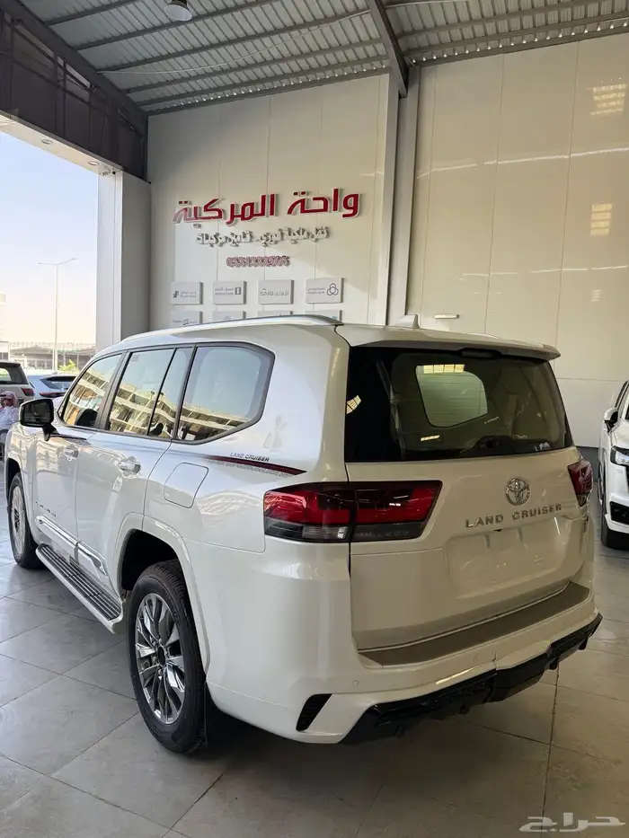 لاندكروزر GXR.S.2025 تنفس طبيعي اقل سعر بالسوق عرض خاص 3