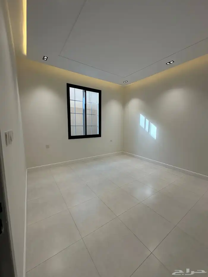 بالقرب من المطار شقة علوية للبيع 245 متر ببلكونة سعر مناسب 8