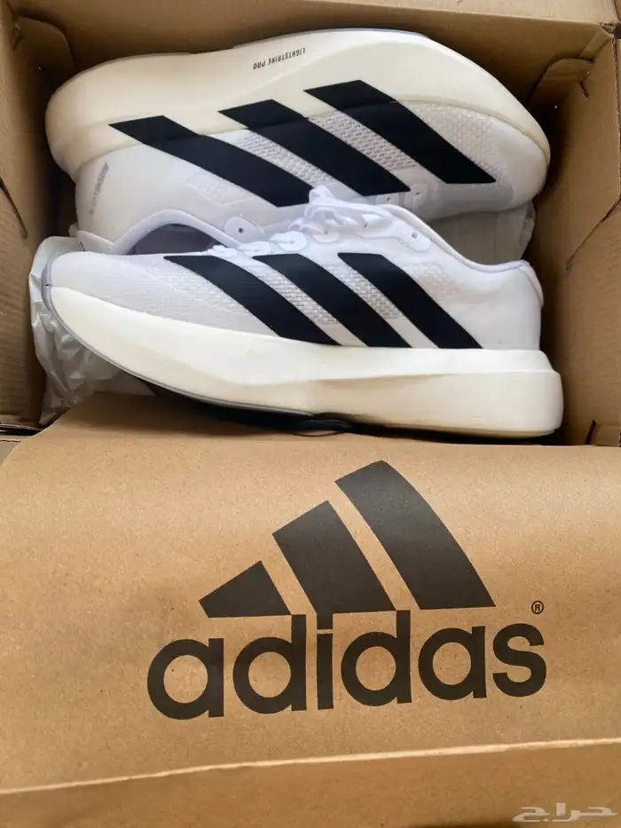 ياشباب الشتاء   على الأبواب وعرض خيالي حذاء رياضي جديد 6