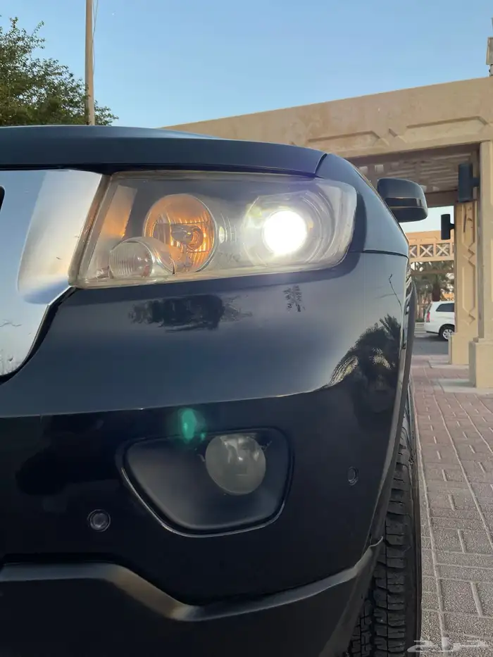 Jeep Grand Cherokee 2011 full option 8