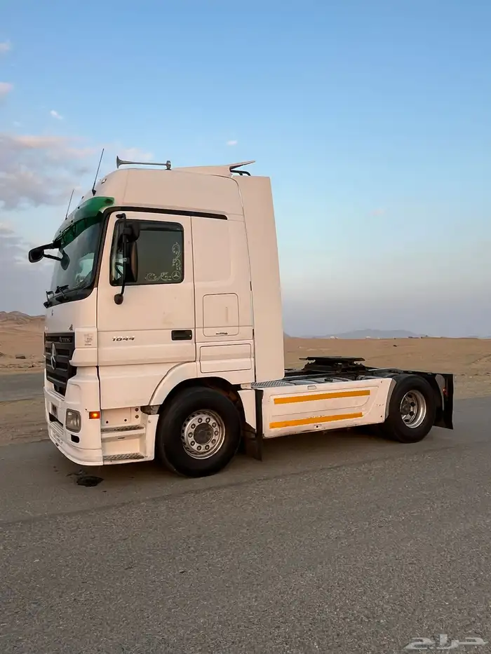 شاحنة اكتروس 2009 للبيع شد بلد 1