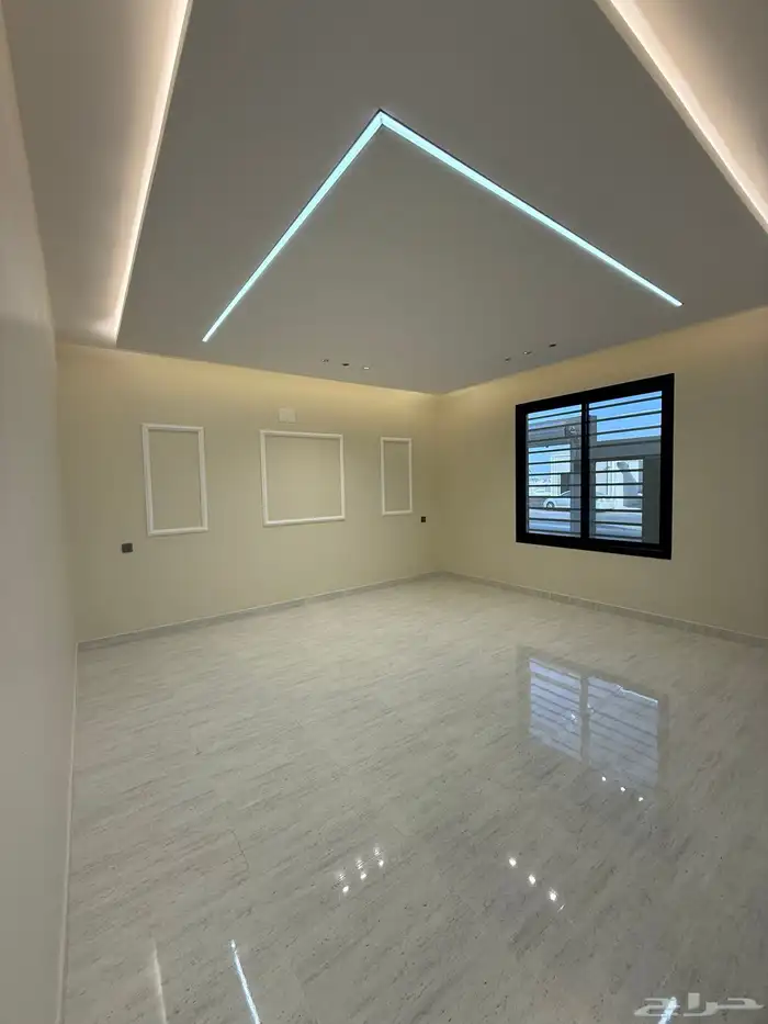 للبيع دور أرضي فخم 6غرف بحوش كبير خلف حديقة الزهور بالمحالة 7