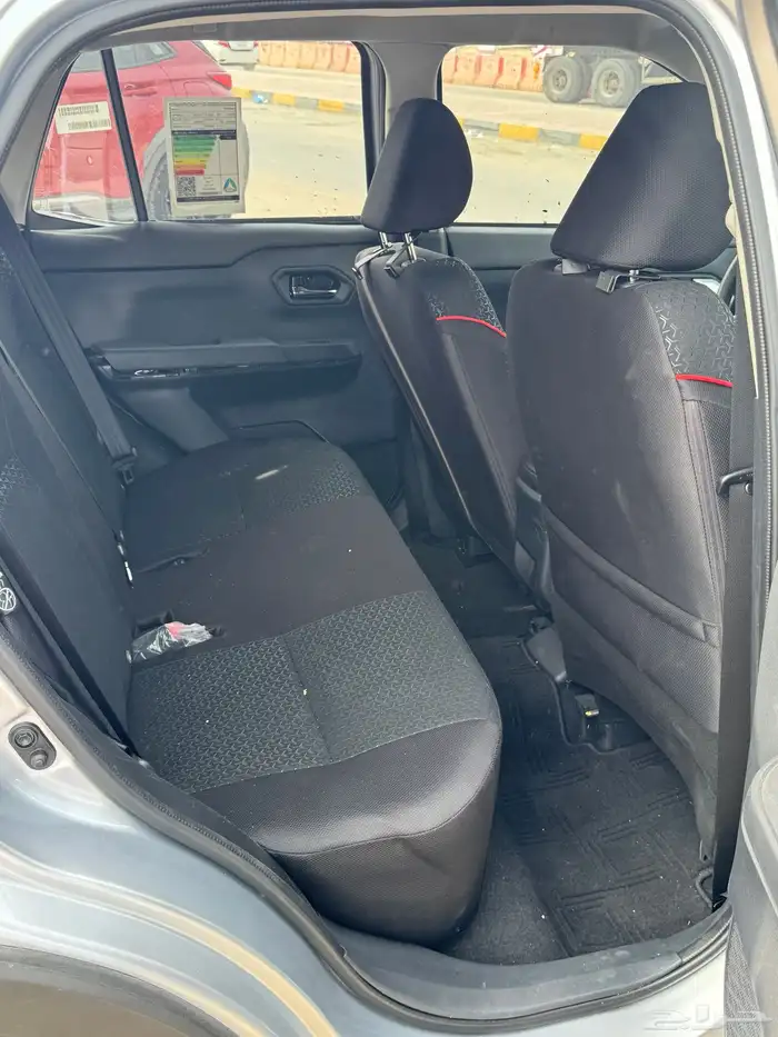 للبيع تويوتا رايز (مصدوم ) 8