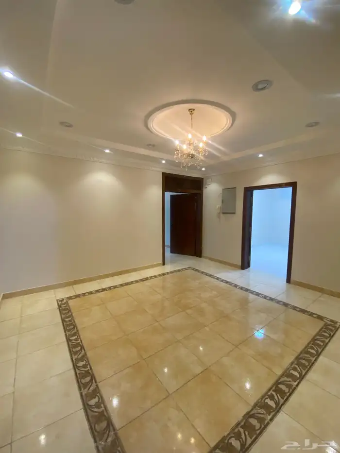 للايجار- ابها - المنسك - شقة مستقله دور ارضي 5 غرف 3