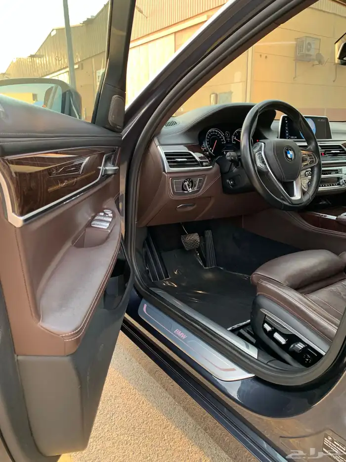 للبيع بي ام 740 Li يوسف ناغي 2016 19