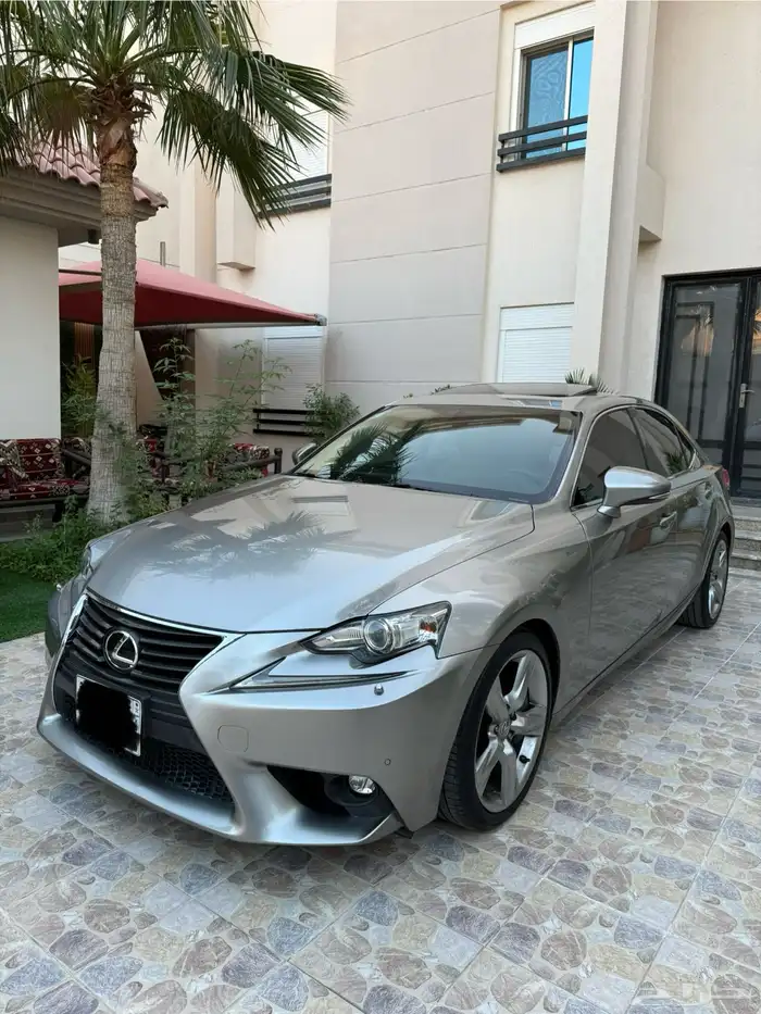 لكزس is350 2015 2