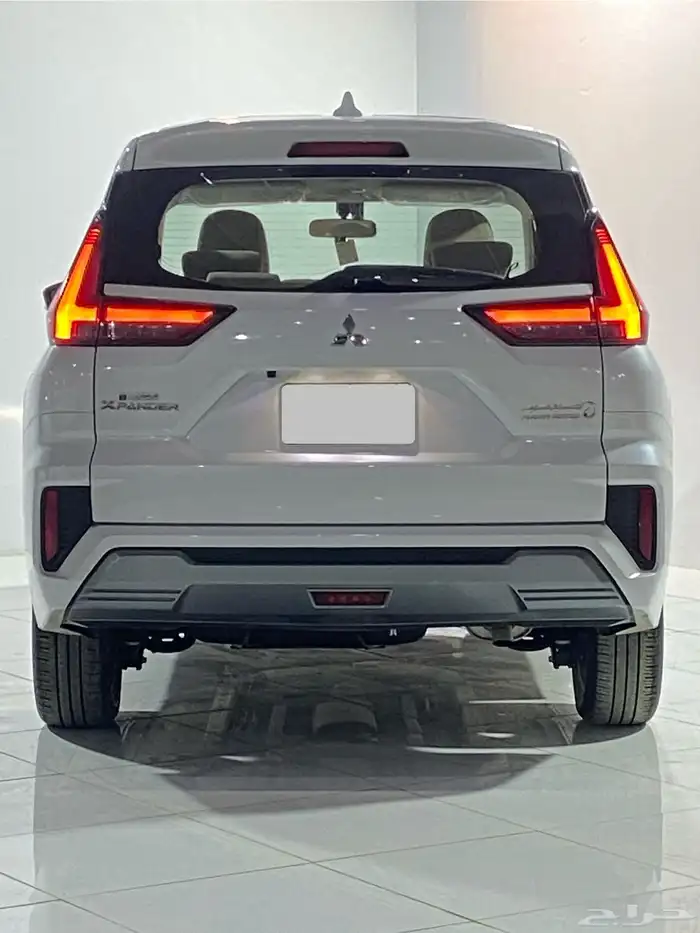 متسوبيشي اكس باندر 2024 13