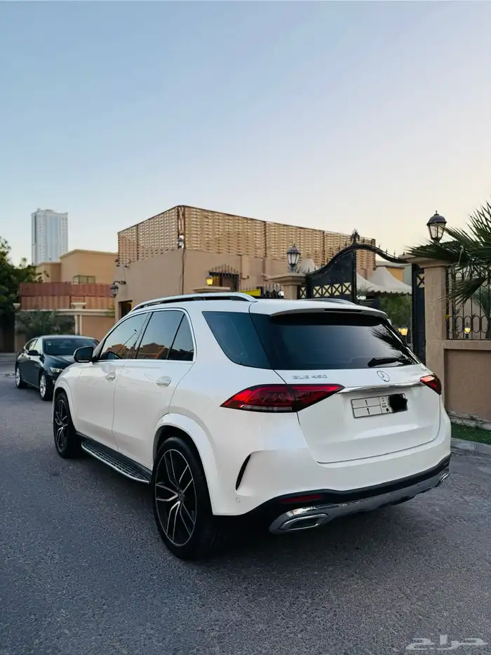مرسيدس GLE450 موديل 2022 بحاله الجديده 4