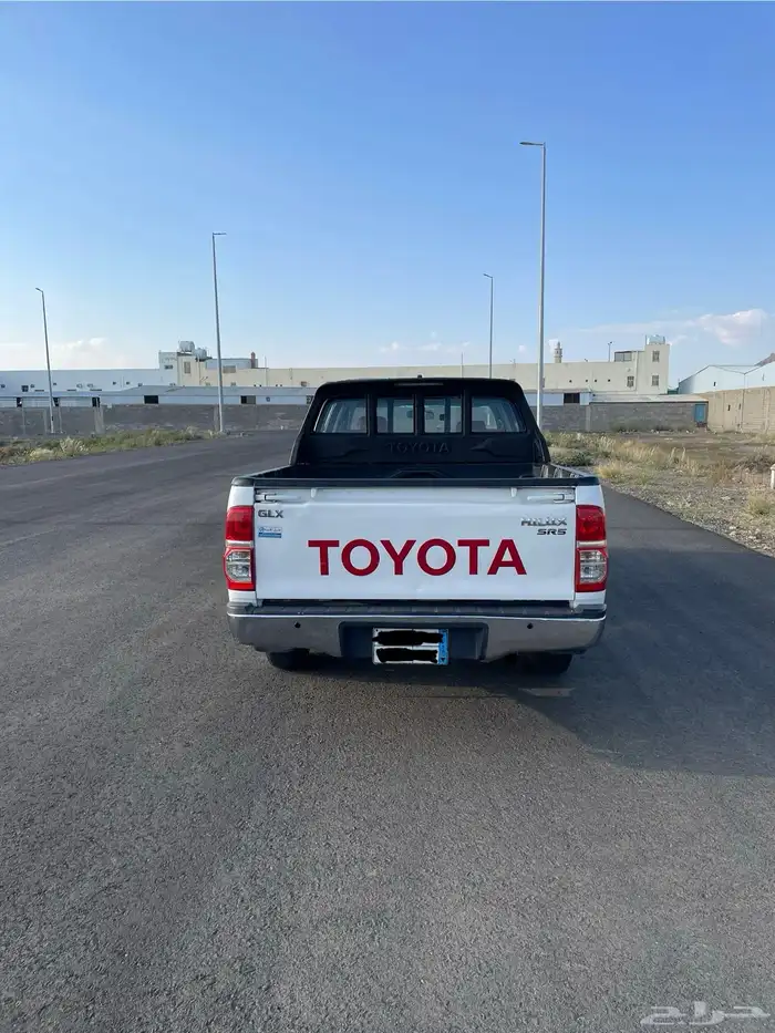 هايلوكس 2014 نظيفة 5