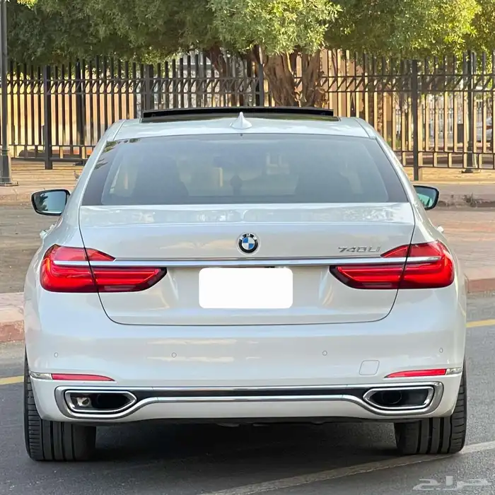 بي ام دبليو 740Li 2019 فل سعودي 7
