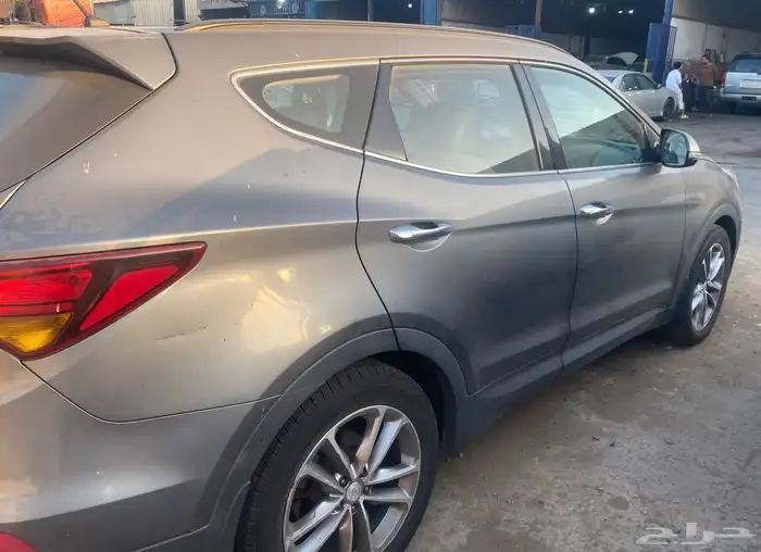 سنتافي. 2015. وكاله من الصدام لا الصدام. فيها مكينه 2