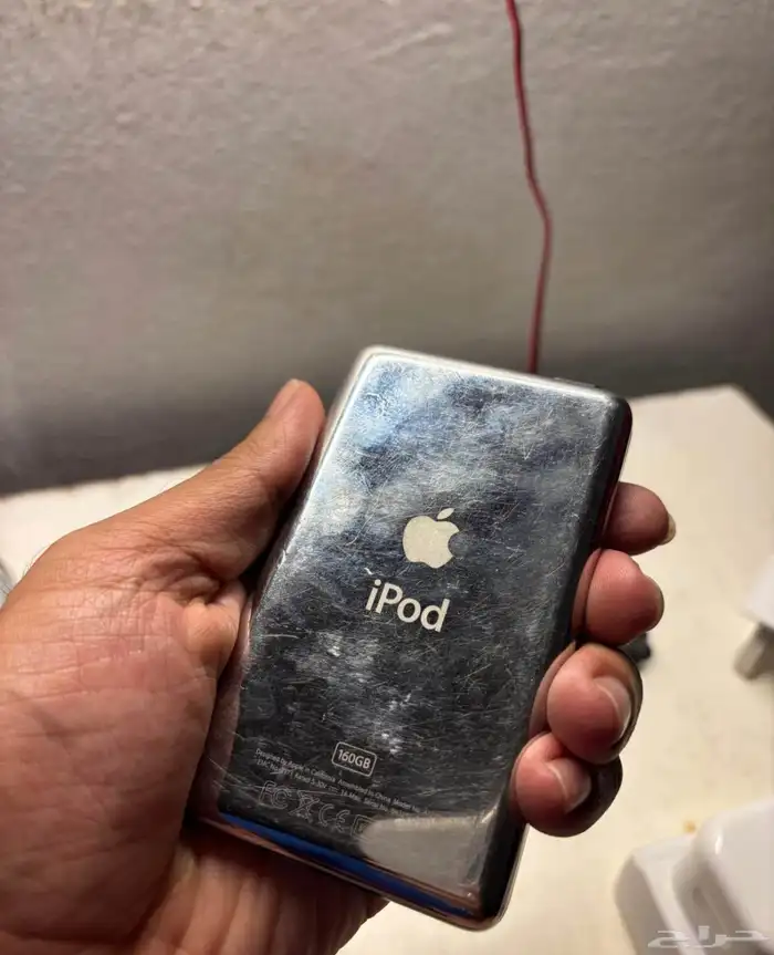 كلاسيك الجيل السابع لونه رمادي فضائي ipod ايبود 0