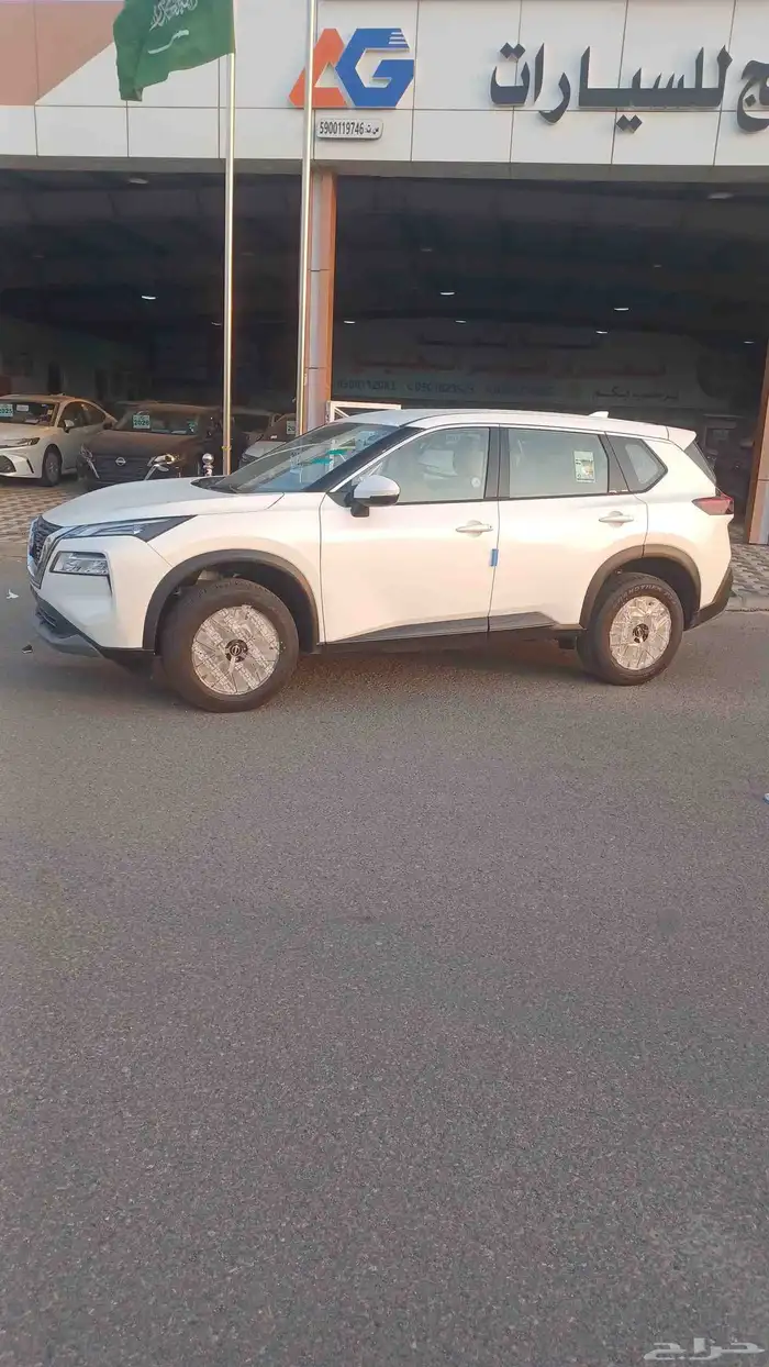 نيسان _اكس تريل _5راكب _ابيض 2026 2