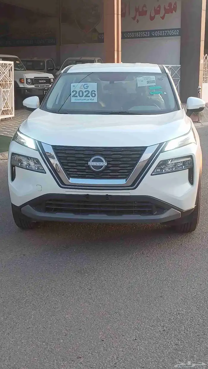 نيسان _اكس تريل _5راكب _ابيض 2026 1