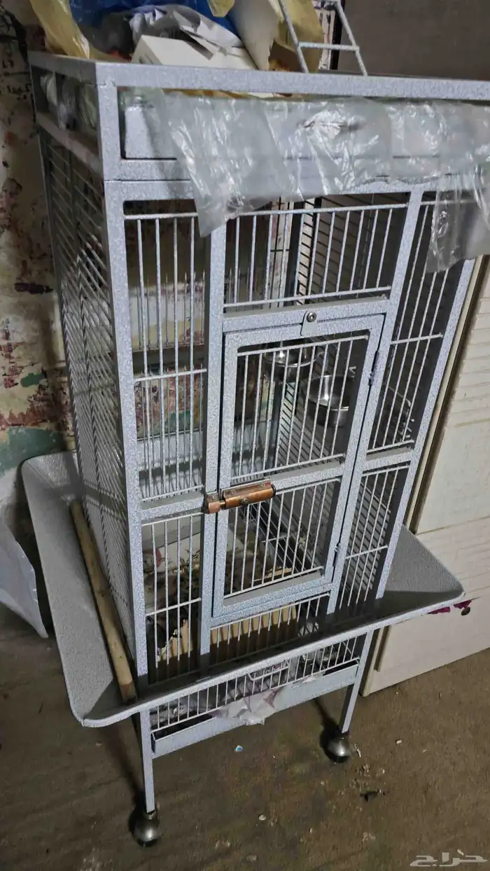 السلام عليكم قفص كبير للطيور الناطقه استعمال بسيط 3