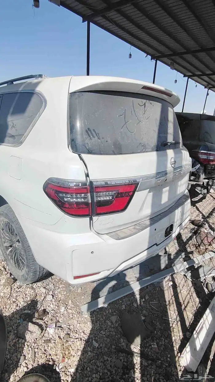 نيسان باترول نفس لون 2022  2023 5