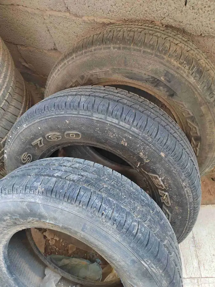 للبيع كفرات حجم 16 وأبواب باث فندر 4