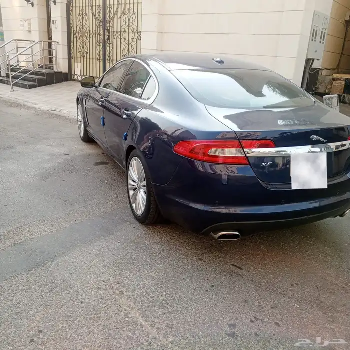 سيارة جاكوار 2011 شرط نظيفه 4