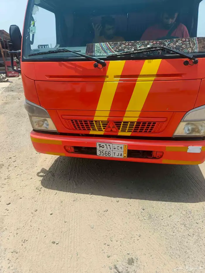 forkift boom truck available jaddah for rent daily weekly an 4