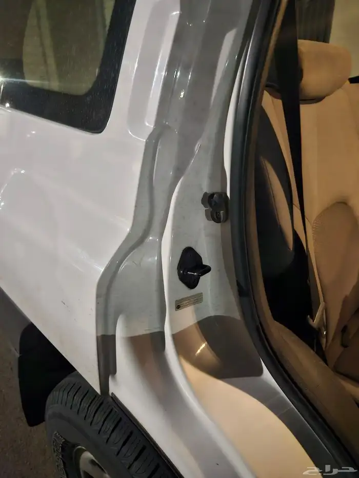 نيسان اكستيرا 2010 8