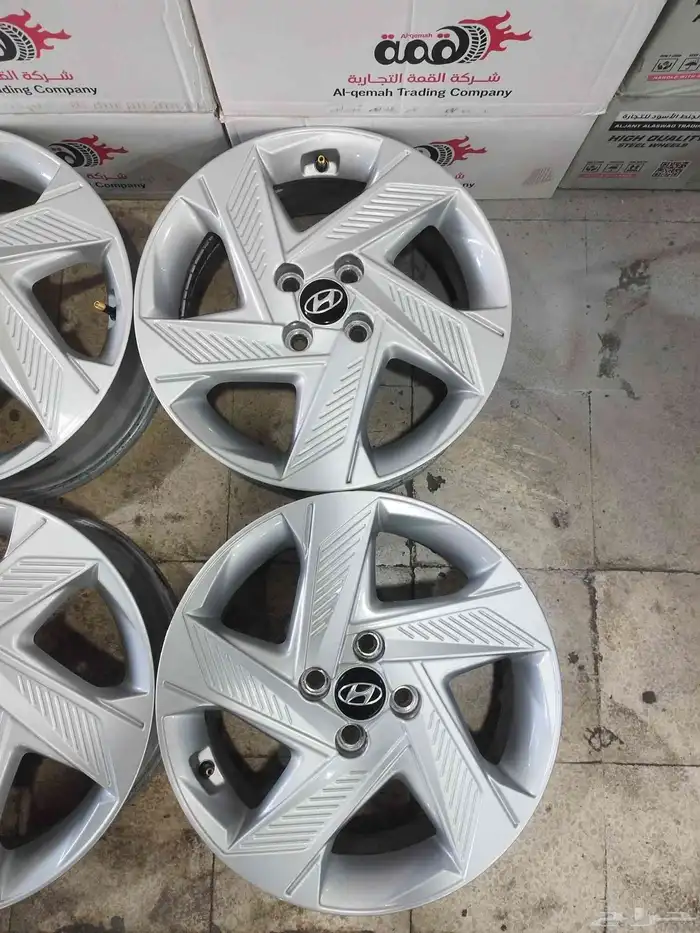 طقم جنوط هونداي اكسنت اصلي وكالة 2024 4