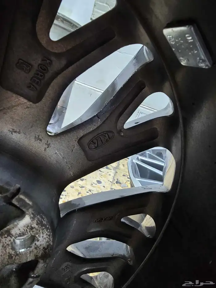 جنوط كيا فايف 2023 مقاس 17 اصلي وكاله نضيف مره 4 حبات 3