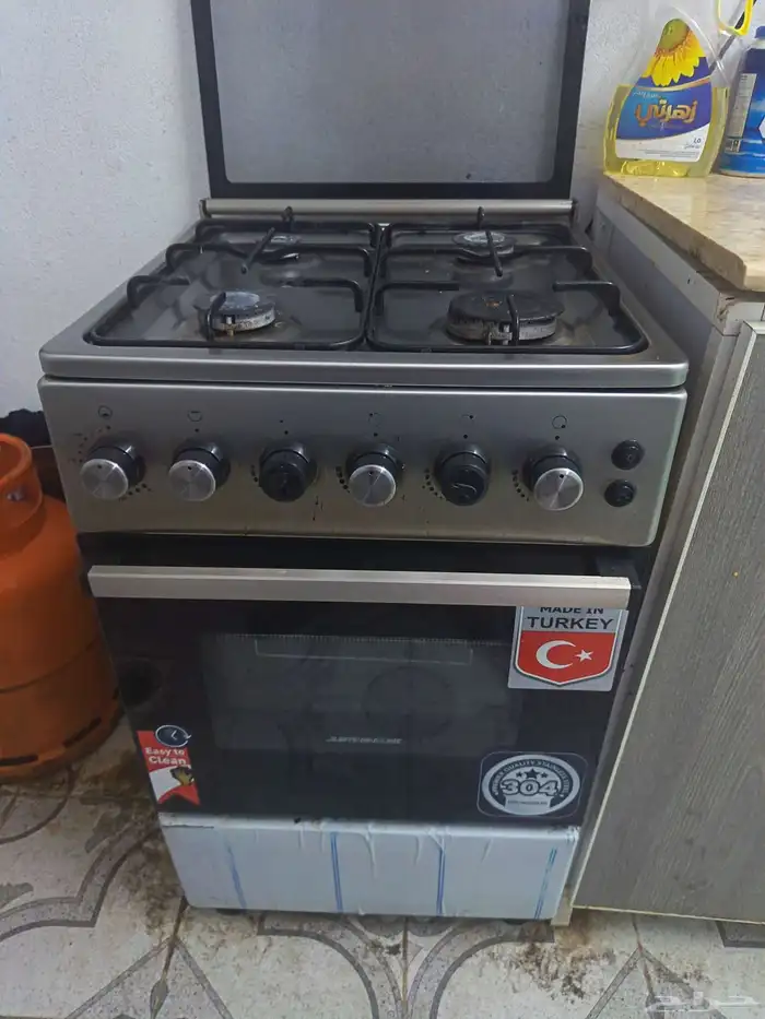 فرن 4شعله وشويه حاله فوق الممتاز فوق وتحت 3