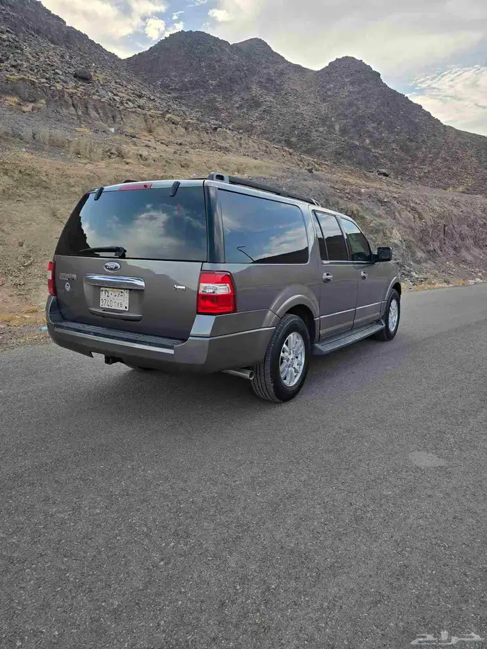 اكسبديشن موديل 2010وكاله 3