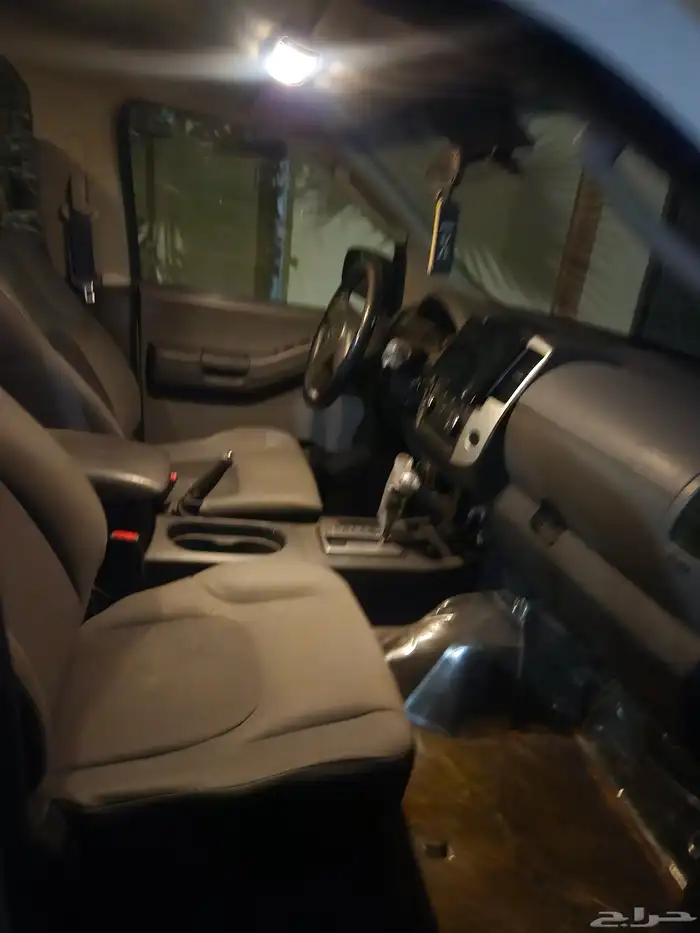 نيسان اكستيرا 2010 6