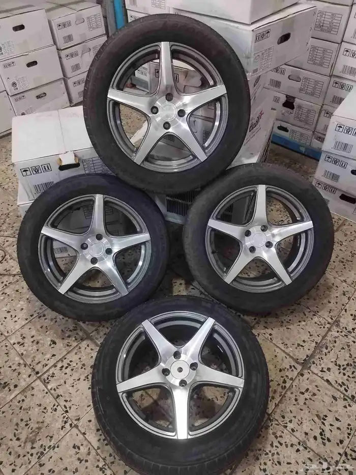 طقم جنوط زينه مع كفراتها اكسنت يارس صني 1