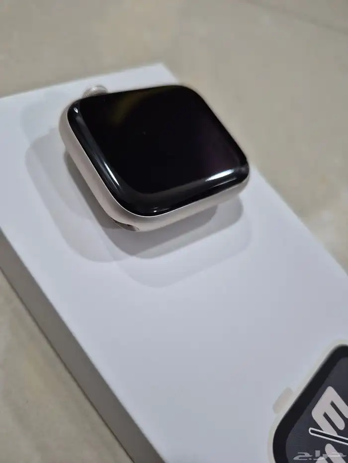 ساعة ابل SE الجيل الثاني GPS 6